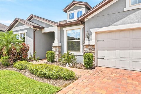 Casa en venta en Tampa, Florida, 6 dormitorios, 412.67 m2 № 2216252 - foto 4