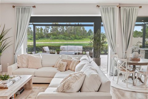 Casa en venta en Tampa, Florida, 6 dormitorios, 412.67 m2 № 2216252 - foto 15