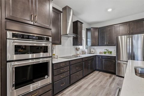 Casa en venta en Tampa, Florida, 6 dormitorios, 412.67 m2 № 2216252 - foto 20