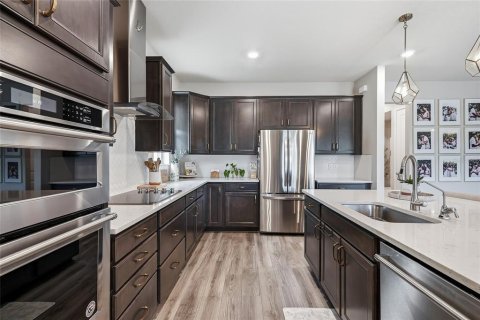Casa en venta en Tampa, Florida, 6 dormitorios, 412.67 m2 № 2216252 - foto 21