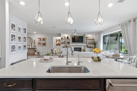 Casa en venta en Tampa, Florida, 6 dormitorios, 412.67 m2 № 2216252 - foto 23