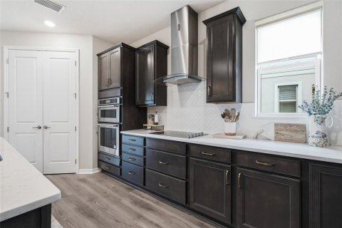 Casa en venta en Tampa, Florida, 6 dormitorios, 412.67 m2 № 2216252 - foto 24