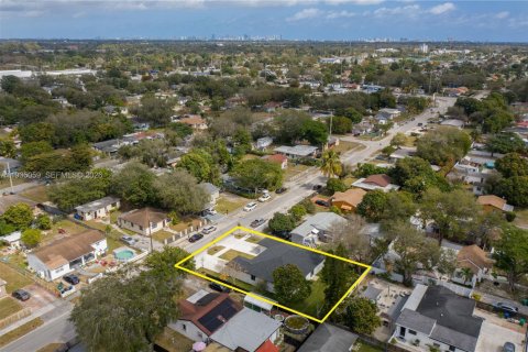 Villa ou maison à louer à Miami, Floride: 4 chambres № 1993241 - photo 28