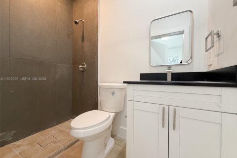 Duplex in Miami, Florida 4 bedrooms № 1993241 - photo 7