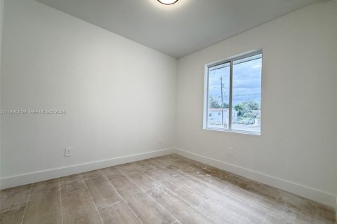 Duplex in Miami, Florida 4 bedrooms № 1993241 - photo 8