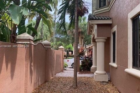 Touwnhouse à louer à Weston, Floride: 3 chambres, 144.93 m2 № 2052532 - photo 4