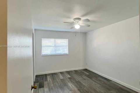 Купить кондоминиум в Санрайз, Флорида 2 спальни, 83.61м2, № 2012043 - фото 10