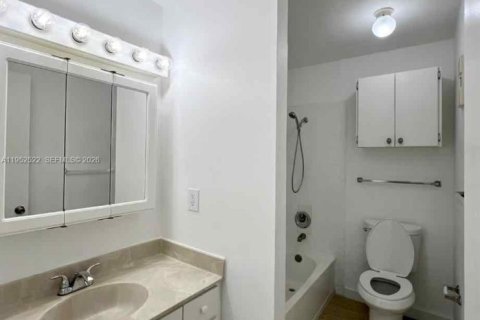 Купить кондоминиум в Санрайз, Флорида 2 спальни, 83.61м2, № 2012043 - фото 11