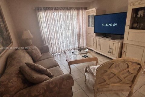 Copropriété à vendre à Hialeah, Floride: 2 chambres, 78.41 m2 № 2031584 - photo 19