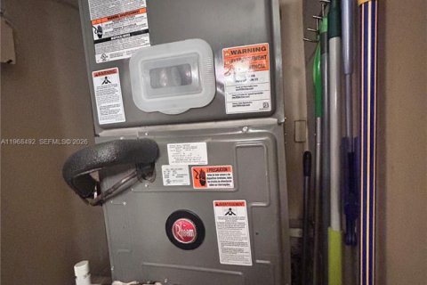 Copropriété à vendre à Hialeah, Floride: 2 chambres, 78.41 m2 № 2031584 - photo 24