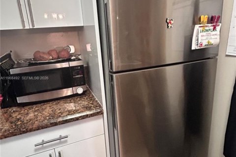 Copropriété à vendre à Hialeah, Floride: 2 chambres, 78.41 m2 № 2031584 - photo 15