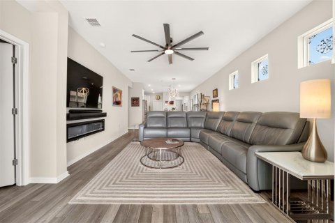 Villa ou maison à vendre à Ocala, Floride: 2 chambres, 153.85 m2 № 2296215 - photo 15
