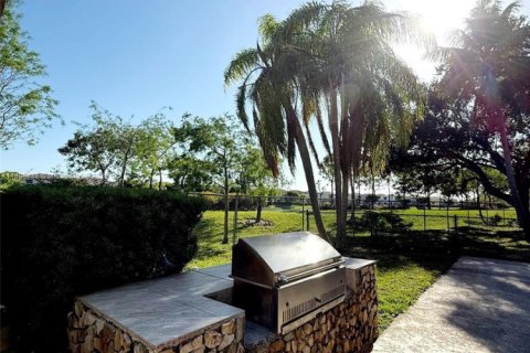 Copropriété à vendre à Miami, Floride: 3 chambres, 178.84 m2 № 1935557 - photo 10