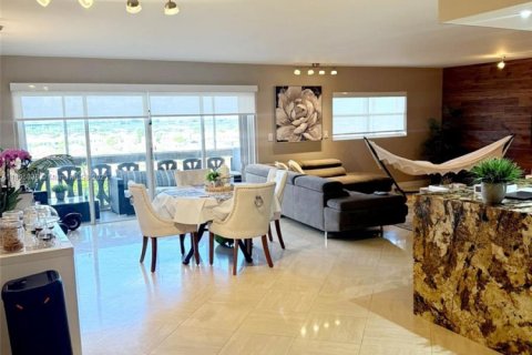 Copropriété à vendre à Miami, Floride: 3 chambres, 178.84 m2 № 1935557 - photo 23