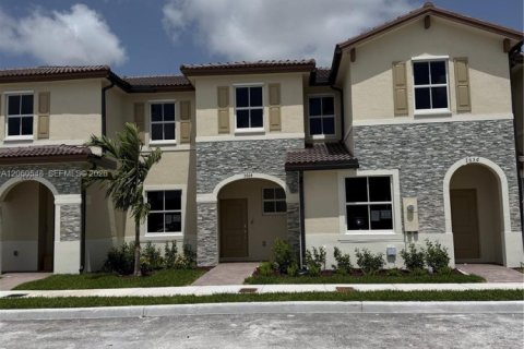 Touwnhouse à Homestead, Floride 3 chambres № 2191402