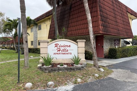 Снять в аренду квартиру в Лодерхилл, Флорида 2 спальни, 3258.27м2, № 2019559 - фото 11