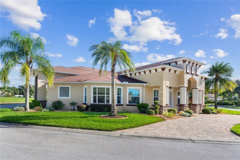 Villa ou maison à vendre à Polk City, Floride: 2 chambres, 268.21 m2 № 2223111 - photo 4