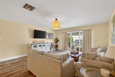 Condominio en venta en Palm Harbor, Florida, 2 dormitorios, 141.03 m2 № 2112829 - foto 17