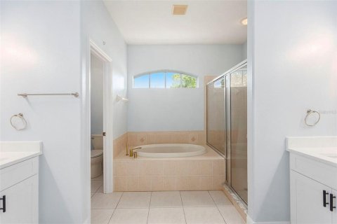 House in Tarpon Springs, Florida 4 bedrooms, 180.23 sq.m. № 1347192 - photo 15