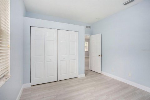 House in Tarpon Springs, Florida 4 bedrooms, 180.23 sq.m. № 1347192 - photo 19