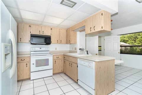 House in Englewood, Florida 2 bedrooms, 123 sq.m. № 1801861 - photo 9