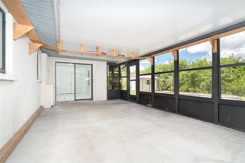 House in Englewood, Florida 2 bedrooms, 123 sq.m. № 1801861 - photo 17