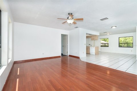 House in Englewood, Florida 2 bedrooms, 123 sq.m. № 1801861 - photo 7