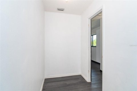 House in Englewood, Florida 2 bedrooms, 123 sq.m. № 1801861 - photo 28