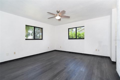 House in Englewood, Florida 2 bedrooms, 123 sq.m. № 1801861 - photo 25