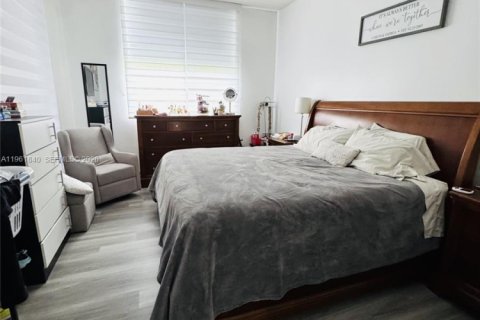Condominio en alquiler en Doral, Florida, 3 dormitorios, 135.64 m2 № 2024655 - foto 5