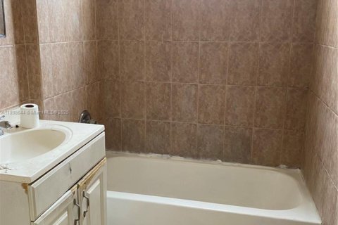 Copropriété à vendre à Miami, Floride: 2 chambres, 70.61 m2 № 1953798 - photo 7