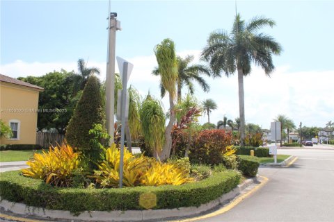 Touwnhouse à vendre à Doral, Floride: 4 chambres, 214.23 m2 № 1857018 - photo 20