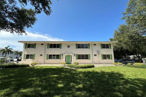 Кондоминиум с 3 комнатами в Форт-Лодердейл, Флорида № 2086887