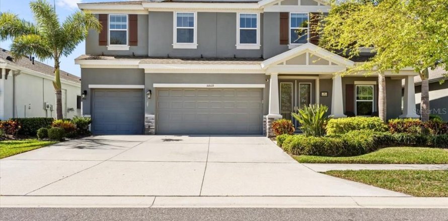 House in Apollo Beach, Florida 5 bedrooms, 333.24 sq.m. № 1622167