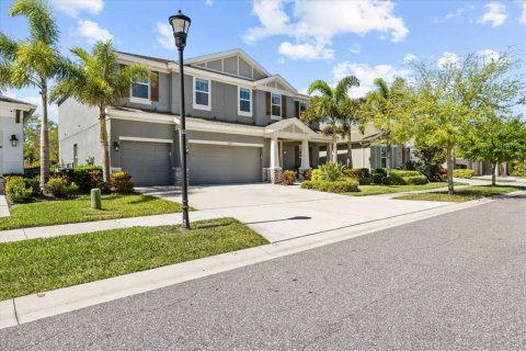 House in Apollo Beach, Florida 5 bedrooms, 333.24 sq.m. № 1622167 - photo 3