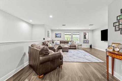 House in Apollo Beach, Florida 5 bedrooms, 333.24 sq.m. № 1622167 - photo 8