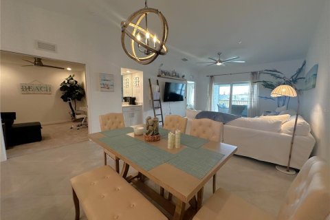 Apartamento en alquiler en Punta Gorda, Florida, 2 dormitorios, 145.76 m2 № 1812996 - foto 8