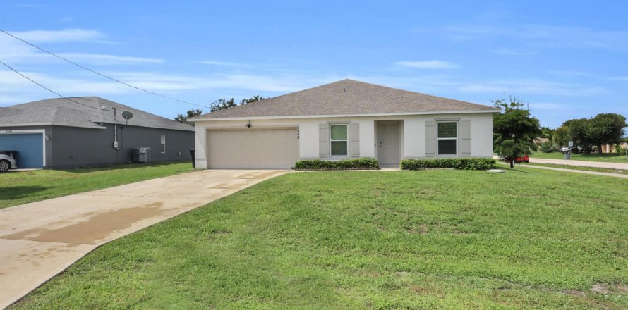 Casa en Port St. Lucie, Florida 4 dormitorios, 167.78 m2 № 2385512