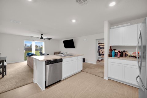 Casa en venta en Port St. Lucie, Florida, 4 dormitorios, 167.78 m2 № 2385512 - foto 10