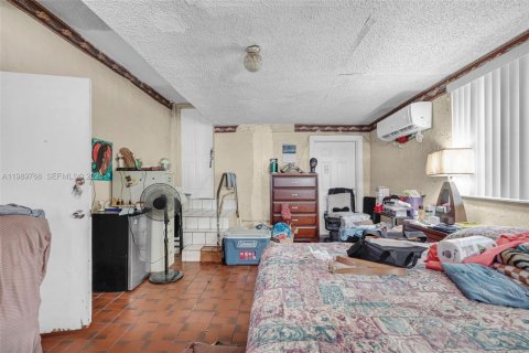House in Miami, Florida 3 bedrooms, 147.9 sq.m. № 2062494 - photo 21