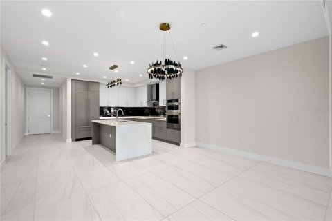 Copropriété à louer à Saint Petersburg, Floride: 2 chambres, 179.77 m2 № 2342770 - photo 11