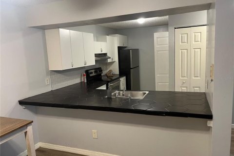 Condo in Casselberry, Florida, 2 bedrooms  № 2384167 - photo 14