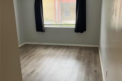 Condo in Casselberry, Florida, 2 bedrooms  № 2384167 - photo 5