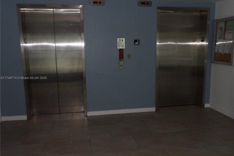Copropriété à vendre à Miami, Floride: 1 chambre, 56.95 m2 № 1982699 - photo 12