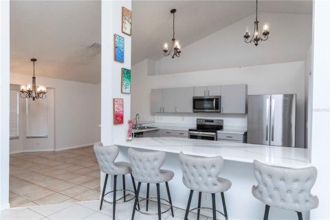 Купить виллу или дом в Нью-Порт-Ричи, Флорида 4 комнаты, 177.81м2, № 2199372 - фото 8