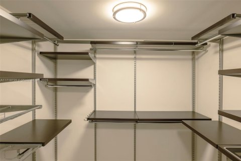 Copropriété à vendre à Miami, Floride: 1 chambre, 73.49 m2 № 1938457 - photo 15