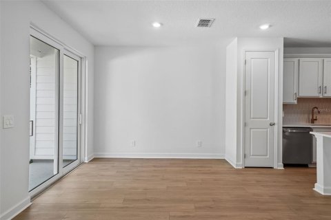Adosado en venta en Tampa, Florida, 3 dormitorios, 144.65 m2 № 2198825 - foto 9