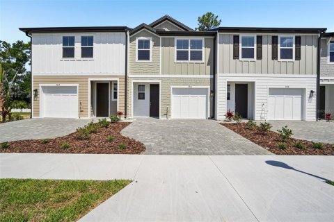 Townhouse in Tampa, Florida 3 bedrooms, 144.65 sq.m. № 2198825