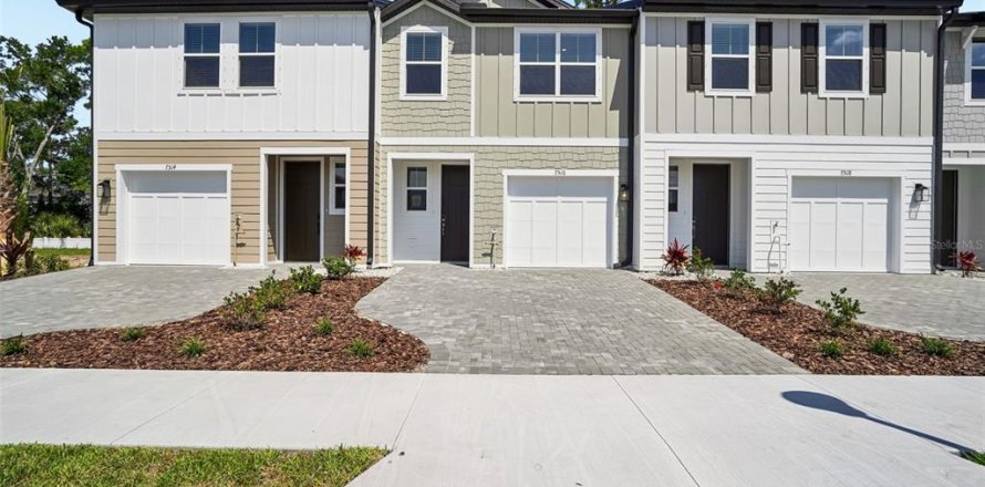 Adosado en Tampa, Florida 3 dormitorios, 144.65 m2 № 2198825