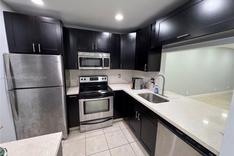 Copropriété à louer à Plantation, Floride: 1 chambre, 85.93 m2 № 1971661 - photo 6